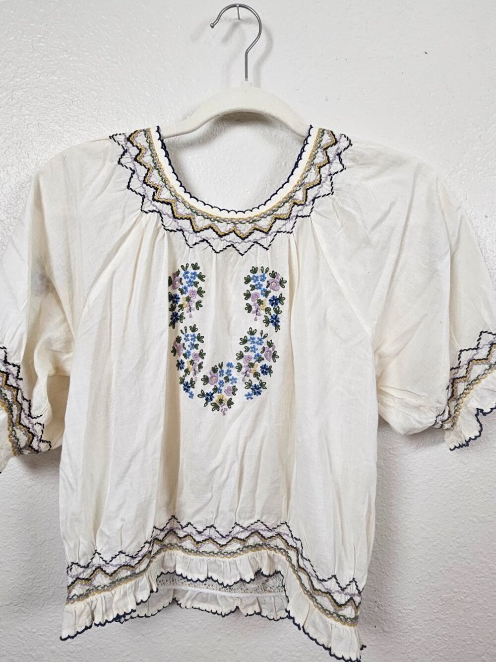 Christy dawn white cotton embroidered peasant blouse small.